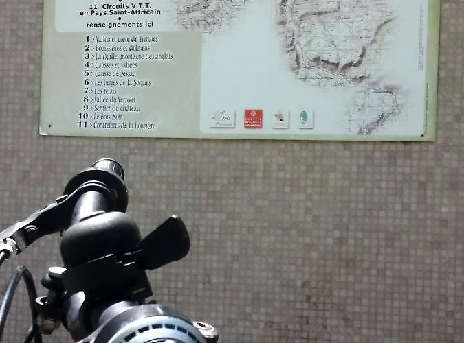 Cap En Aveyron Hotel 2*